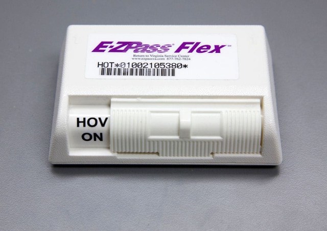 E-ZPass Flex 上的 HOV 开关；图：Washington Post