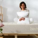 Birch Natural 评测：最佳减缓压力的有机天然床垫